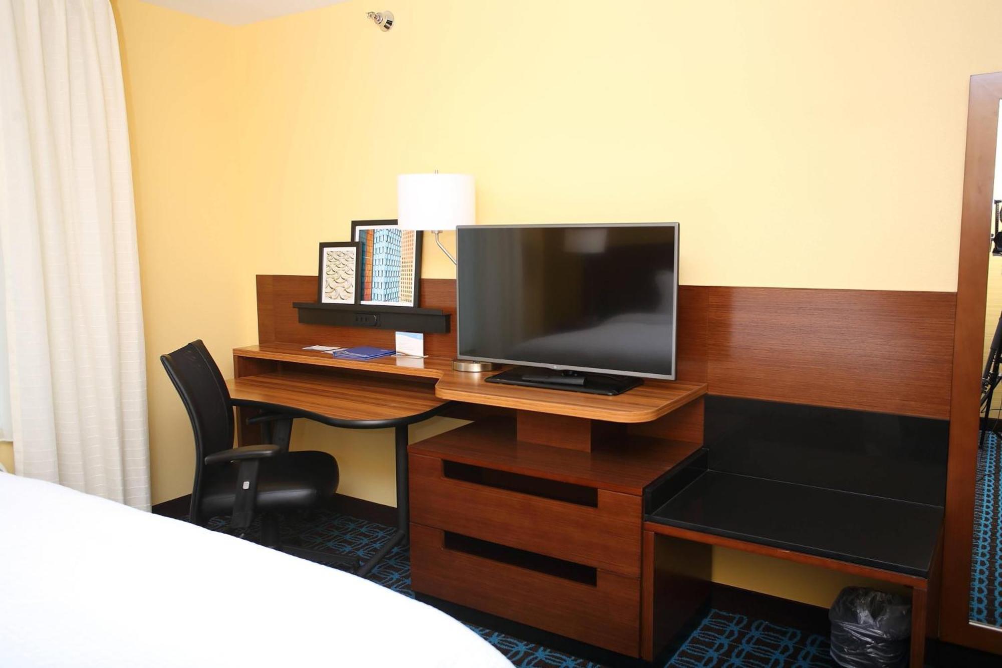 Fairfield Inn & Suites By Marriott East Grand Forks מראה חיצוני תמונה