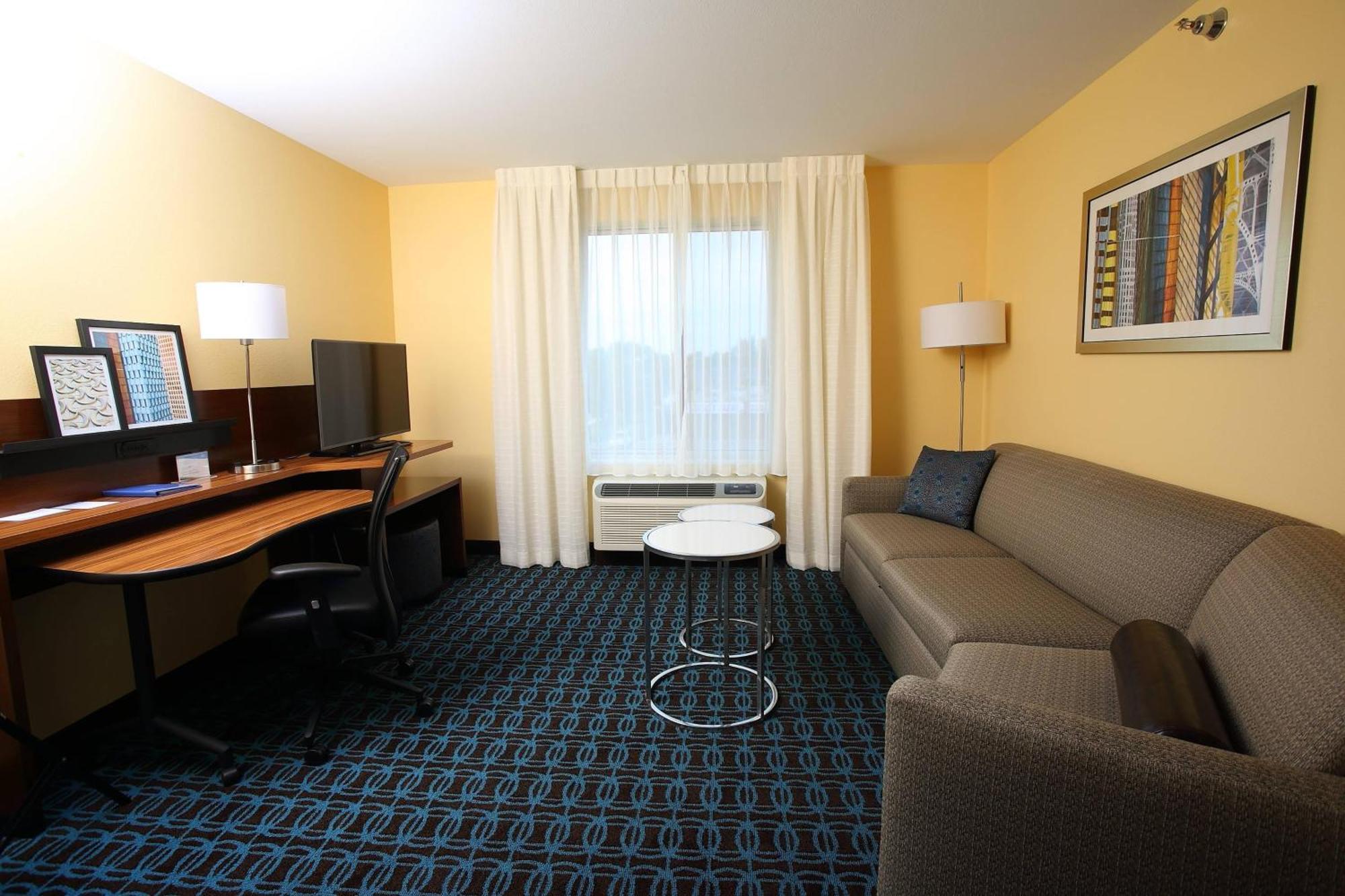 Fairfield Inn & Suites By Marriott East Grand Forks מראה חיצוני תמונה
